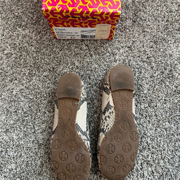 Tory Burch Reva Python Natural Colorway - Picture 5 of 11